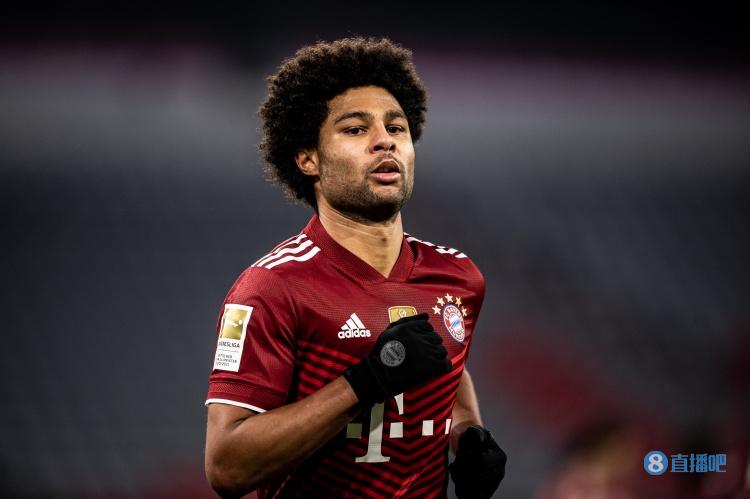 踢球者:拜仁希望格纳布里发挥更加稳定,纳帅已与球员多次谈话 踢球者:拜仁希望格纳布里发挥更加稳定,纳帅已与球员多次谈话