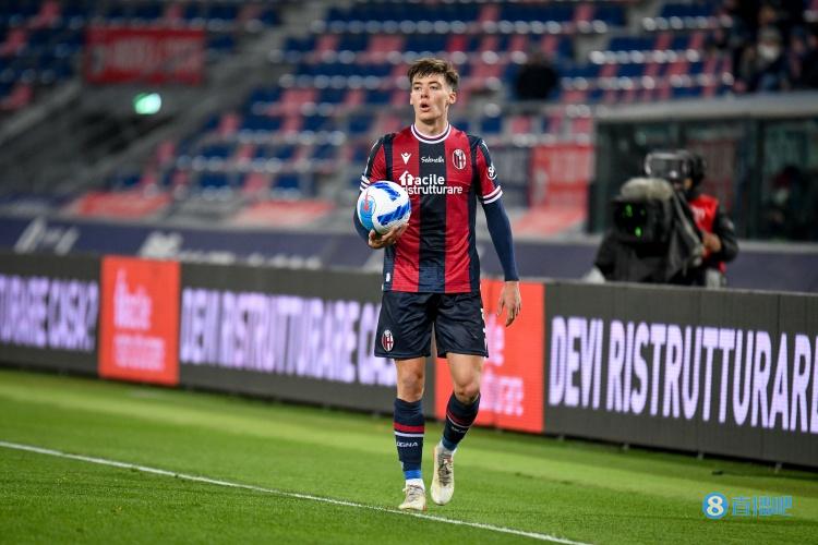 米体:为特奥寻求替补,AC米兰有意引进博洛尼亚后卫希奇 米体:为特奥寻求替补,AC米兰有意引进博洛尼亚后卫希奇