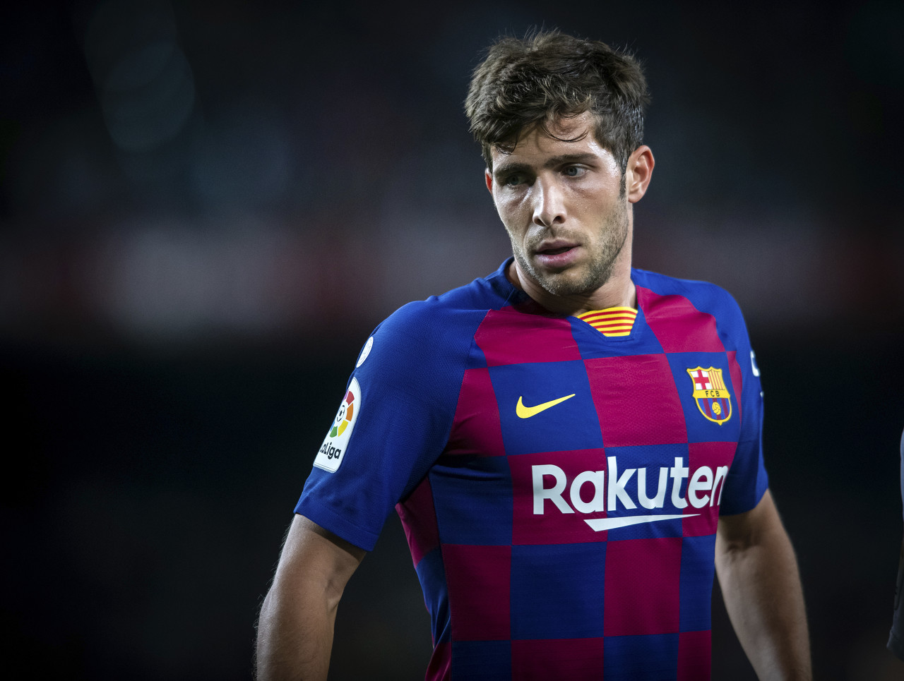 世体:哈维在罗贝托续约中起关键作用,他希望球员留队 世体:哈维在罗贝托续约中起关键作用,他希望球员留队